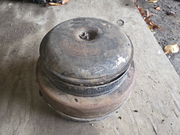 1951-54 Pontiac 8 cylinder. Heavy Duty Oil Bath Air Cleaner