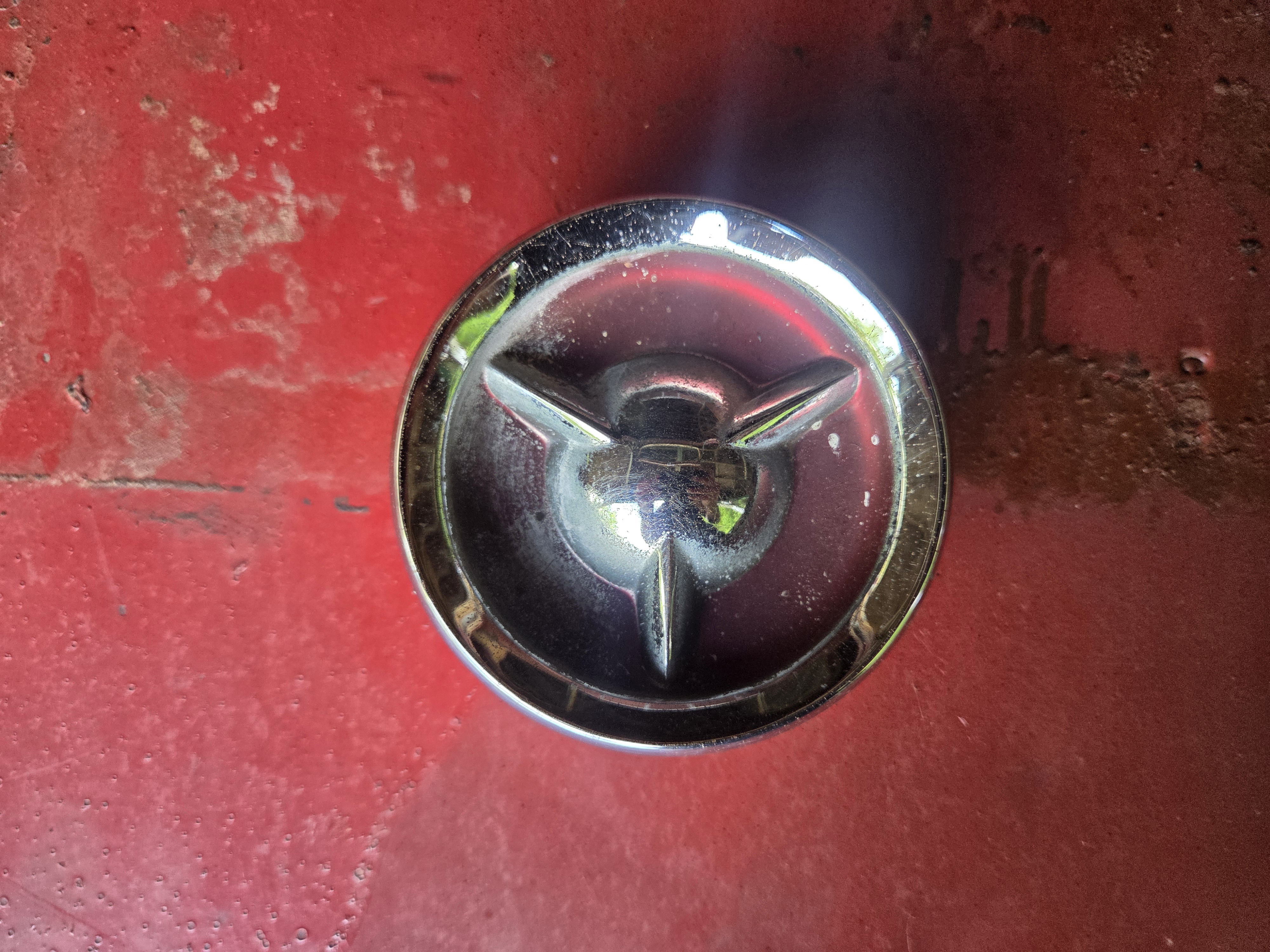 1953-54 Pontiac clock delete